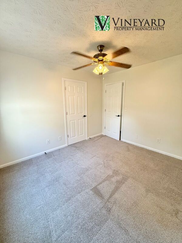 Building Photo - 1907 Grant Ln