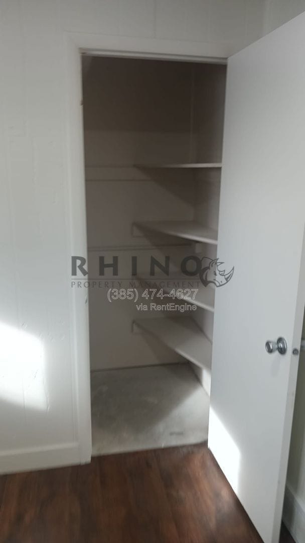 Building Photo - 983 E Dry Gulch Cir