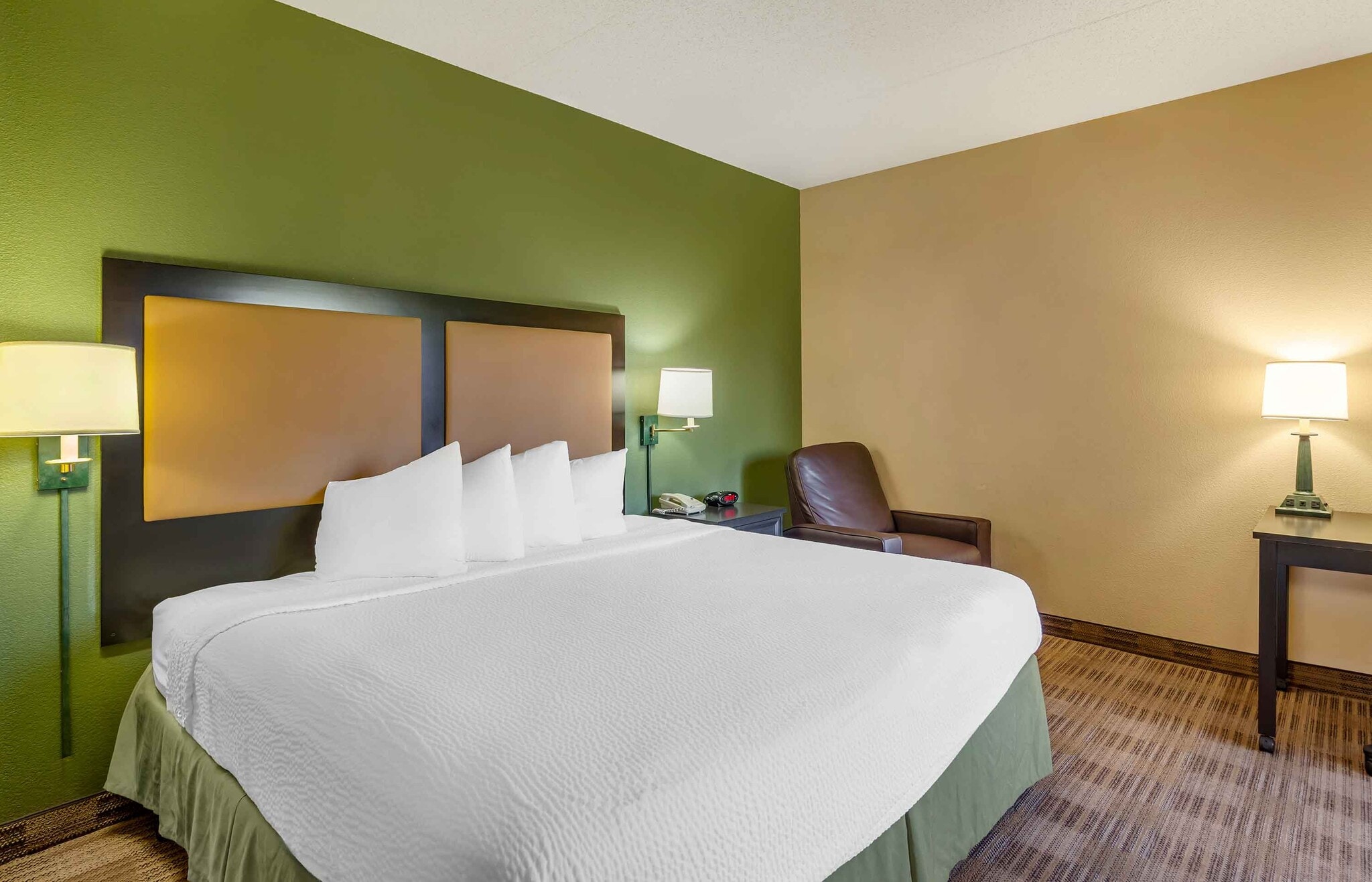 Building Photo - Furnished Studio-Chicago - Vernon Hills - ...