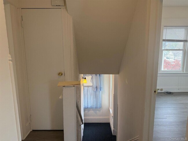 Building Photo - 49 Lake Ave