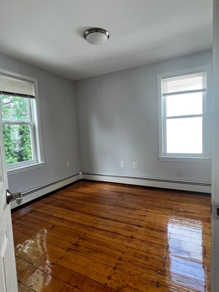 Building Photo - 37 Winchester St