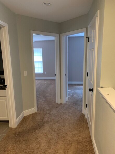 Hall (view of BD 2&3) - 3129 Santorini Ct
