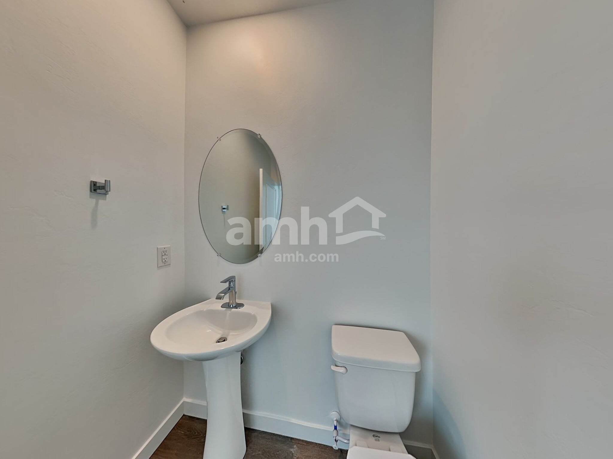 Building Photo - 6211 W Calle Bilboa