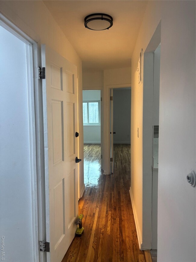 Building Photo - 654 Hegeman Ave