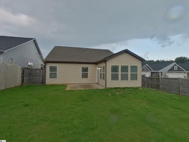 Building Photo - 801 Alley Ridge Dr