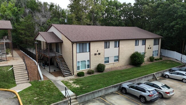Building Photo - 405 Clayton Dr