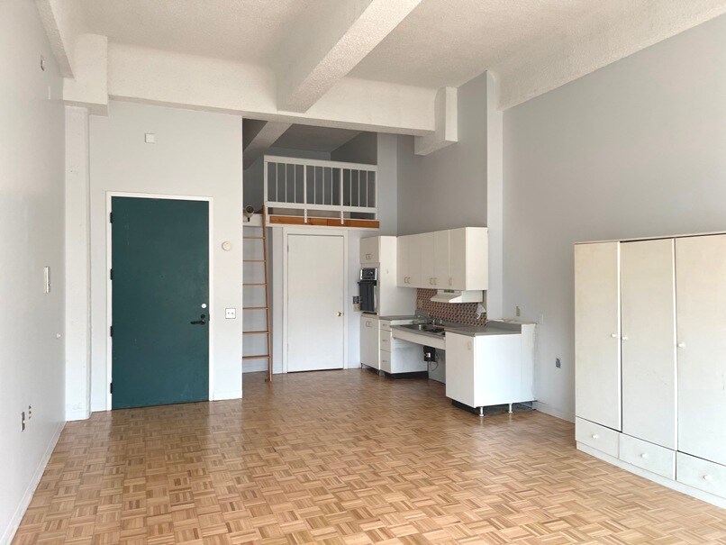 Building Photo - 70 Brookline Ave