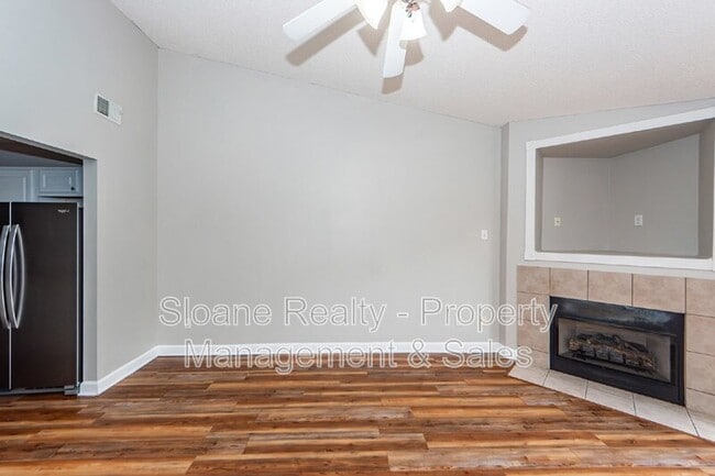 Building Photo - 1307 Apex Ln