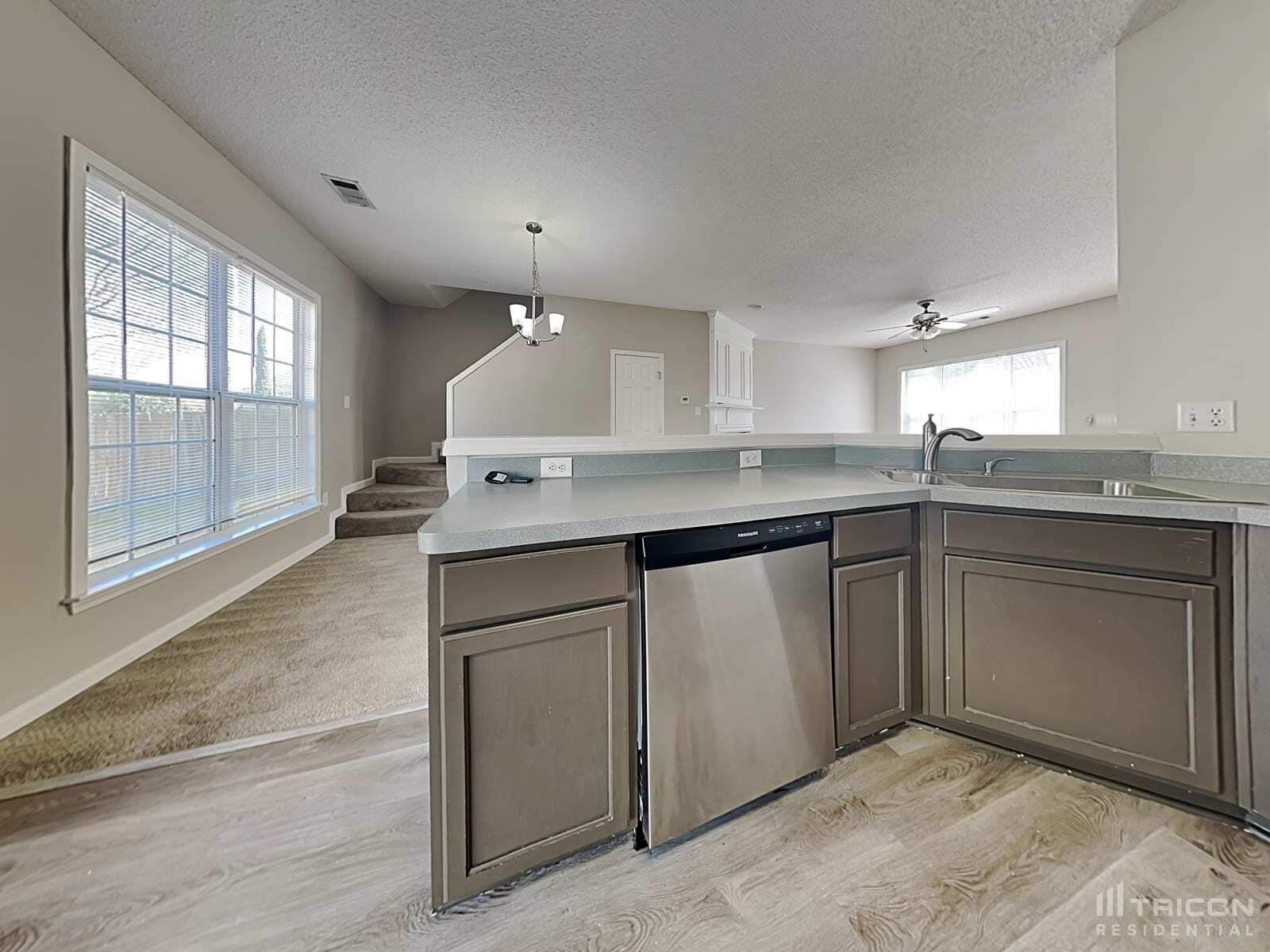 Building Photo - 1654 Heyford Cir NW