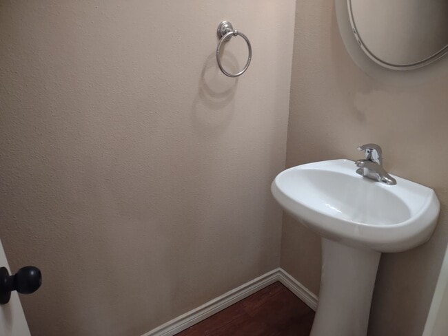 Building Photo - Prestigious 3/3/2 Home in Lubbock Cooper School District.