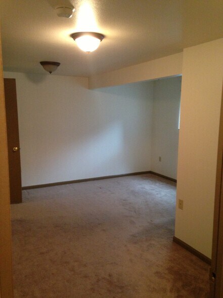 Building Photo - 7522 Madrid ct