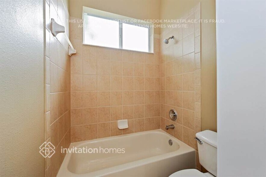 Building Photo - 22744 Robins Nest Ct