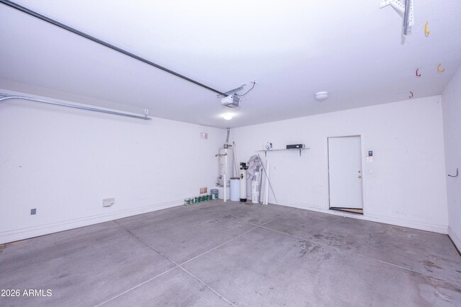 Building Photo - 40930 N Wild West Trail