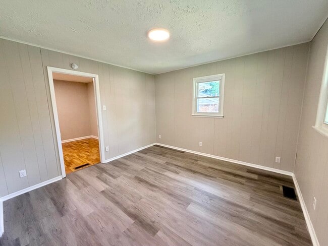 Building Photo - 3420 Candy Dr