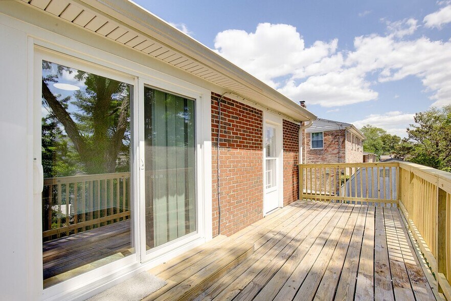 Building Photo - 6417 Kaine Dr