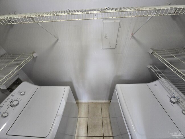 Building Photo - 2303 W Michigan Ave