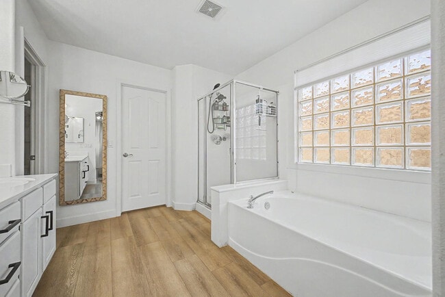 Building Photo - 15923 W Marconi Ave