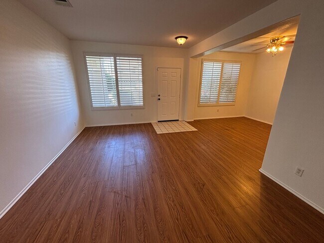 Building Photo - 3716 Vitrina Ln