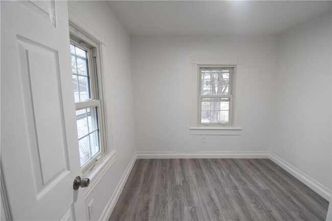 Building Photo - 23 Wawayanda Ave