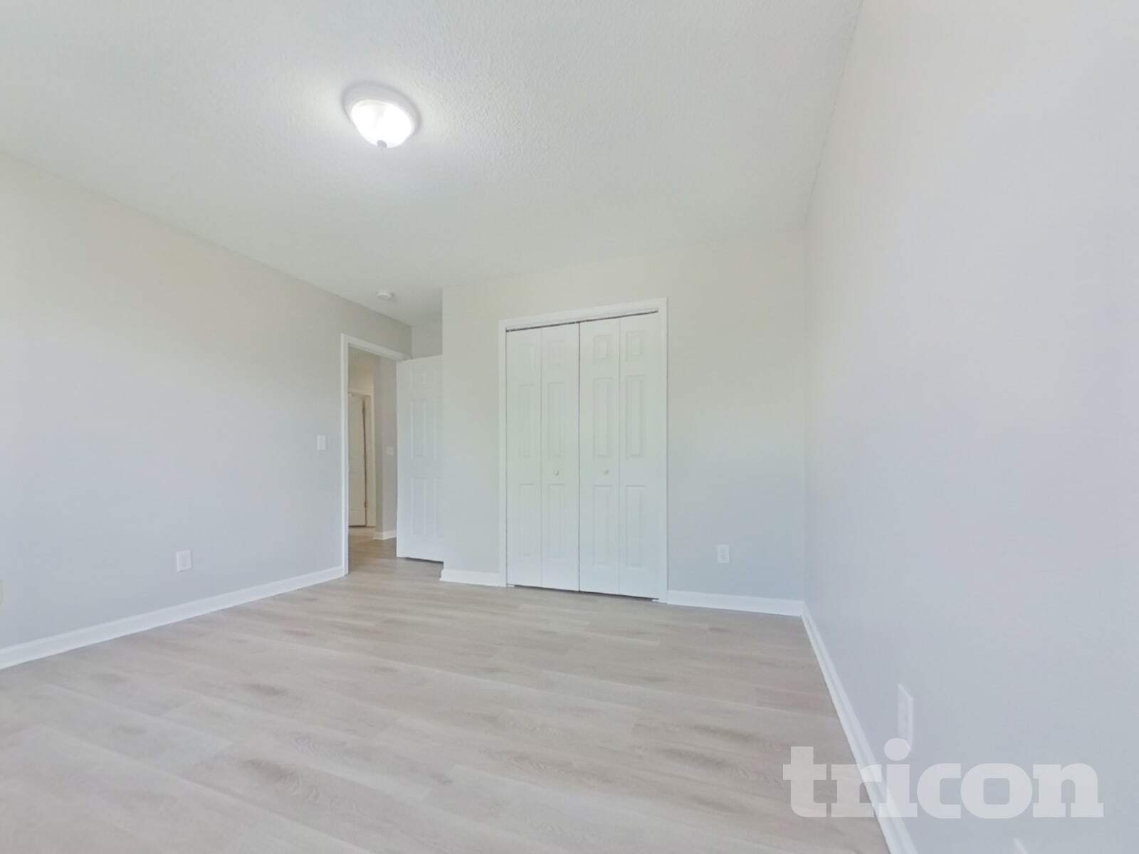 Building Photo - 404 Castle Ridge Dr