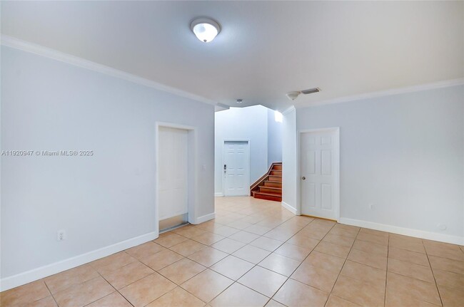 Building Photo - 11331 NW 44th Terrace