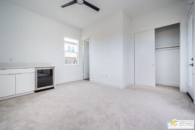 Building Photo - 2651 Lavender Ln