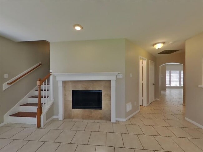 Building Photo - 7719 Trophy Pl Dr