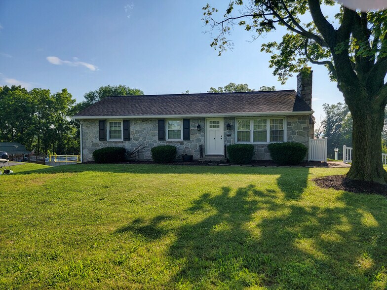 Building Photo - 2132 Kramer Mill Rd