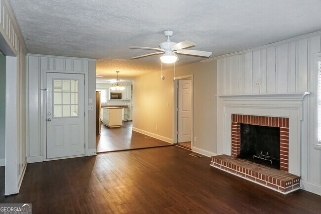 Building Photo - 2599 GA-85