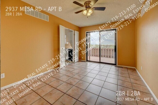 Building Photo - Two bedroom condo close to Garden of the G...