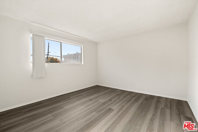 Building Photo - 1457 Butler Ave