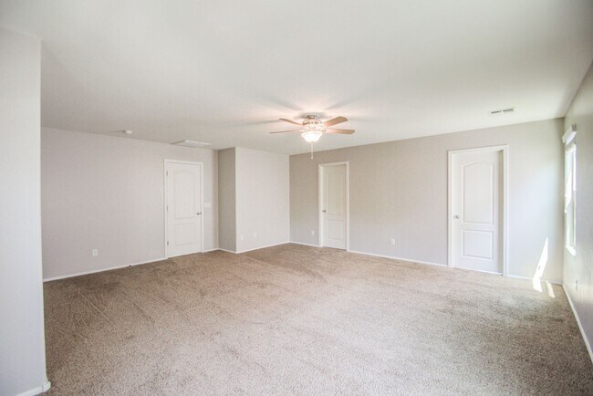 Building Photo - Stunning 3 bed plus Loft in Copper Ranch!