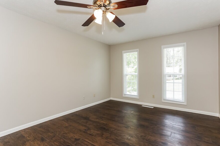 Building Photo - 2408 Chauncey Ln