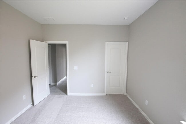 Building Photo - 15142 Rosario Rd