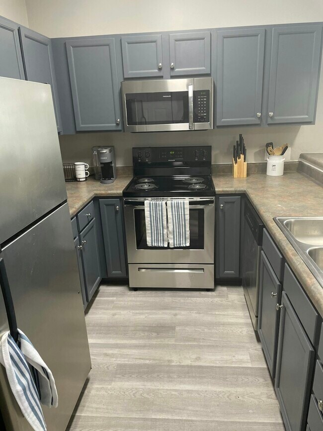 Building Photo - 2408 Escambia Dr