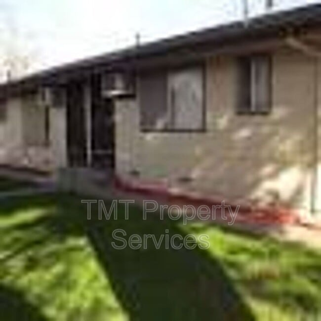 Building Photo - 2619 Acacia St