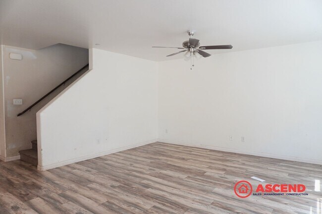 Building Photo - 6907 Englefield Dr