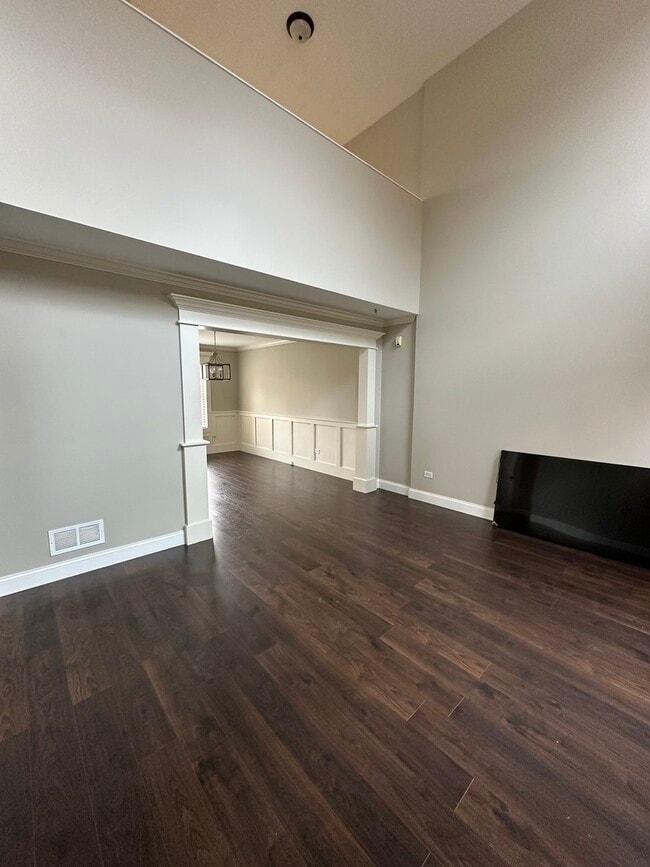 Building Photo - 1258 Lasser Dr