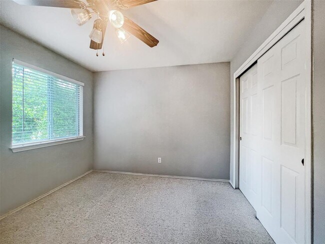 Building Photo - 7521 Peabody Dr