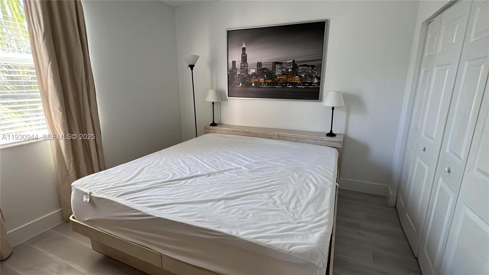 Building Photo - 17100 N Bay Rd