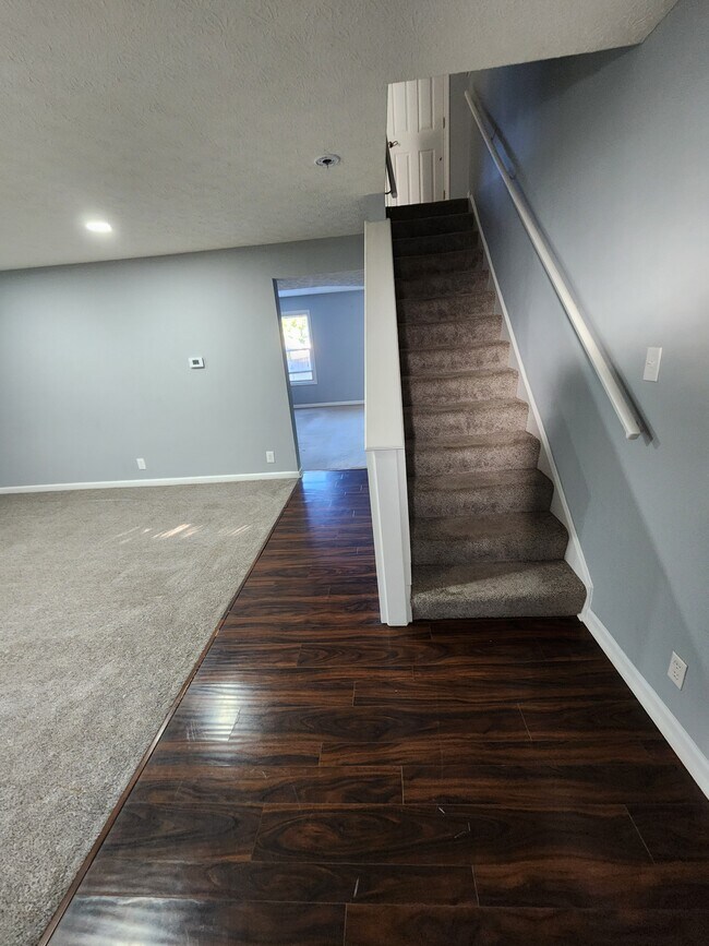 Building Photo - 8213 Briarhill Lane