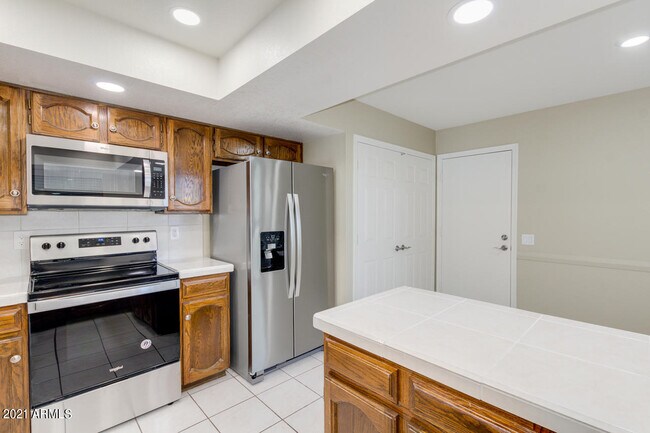 Building Photo - 16634 N 29th Dr