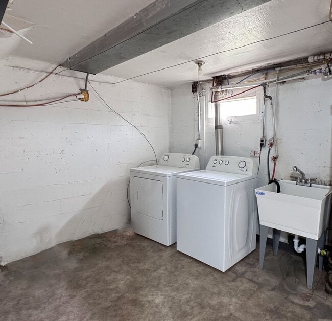 Building Photo - 120 Garden St