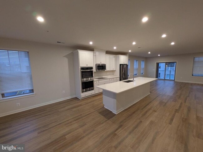 Building Photo - 610 Percy Pl