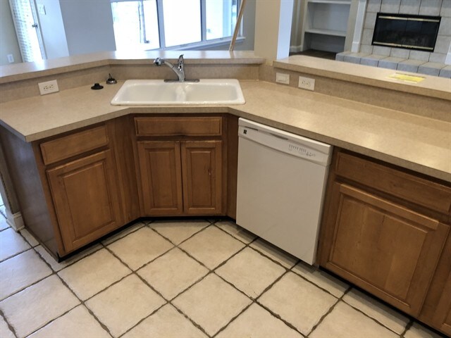 Building Photo - 12874 Dunes Court