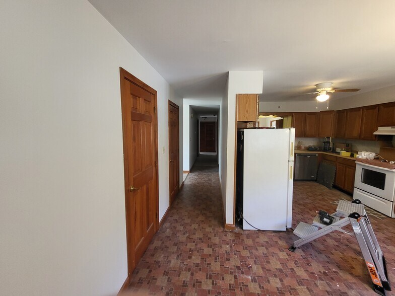 Building Photo - 26 Pearl Ln