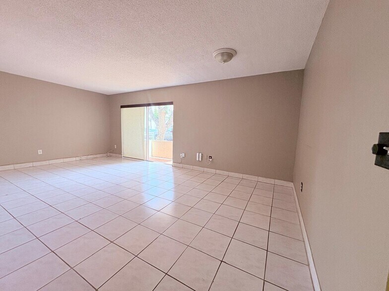 Building Photo - 7785 SW 86th St