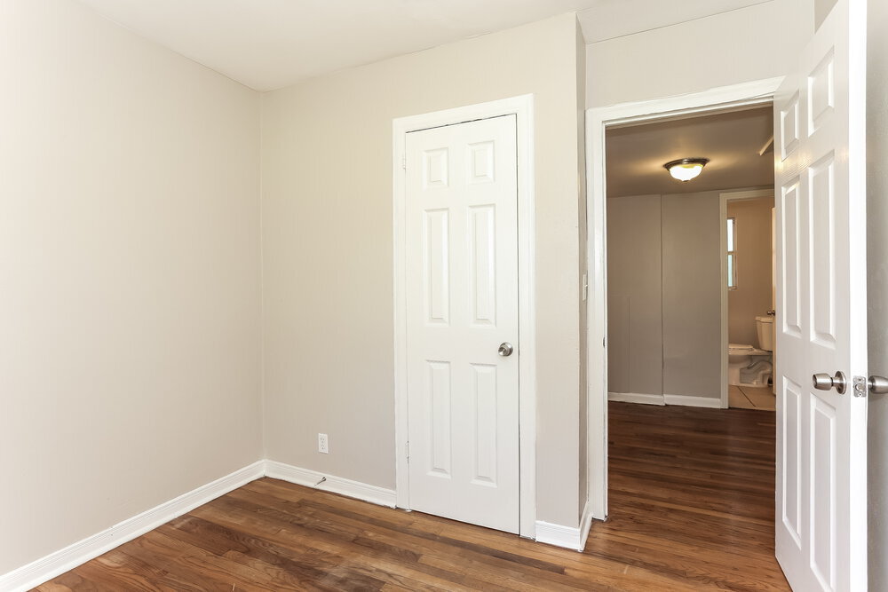Building Photo - 7244 Rhode Island Dr E