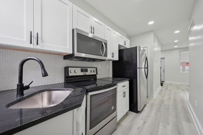 Building Photo - 6044 Allman St