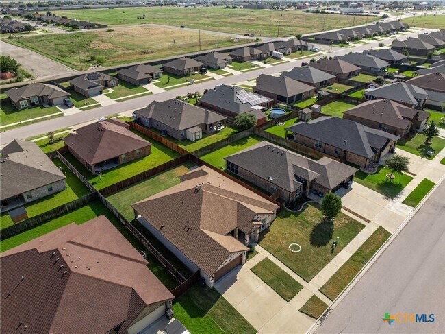 Building Photo - 6101 Cordillera Dr